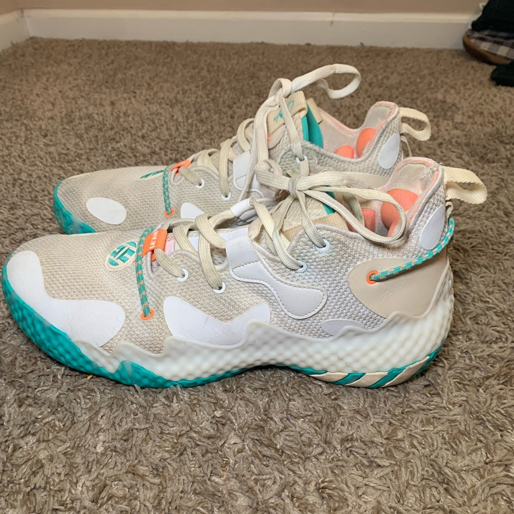 Adidas Basketball Men’s Size 12 shoe